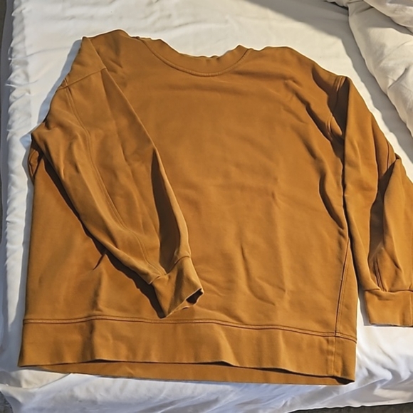 Lululemon Perfectly Oversized Crew - Picture 2 of 3